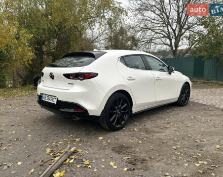Білий Мазда 3, об'ємом двигуна 2.5 л та пробігом 97 тис. км за 18500 $, фото 3 на Automoto.ua