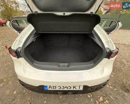 Білий Мазда 3, об'ємом двигуна 2.5 л та пробігом 97 тис. км за 18500 $, фото 16 на Automoto.ua