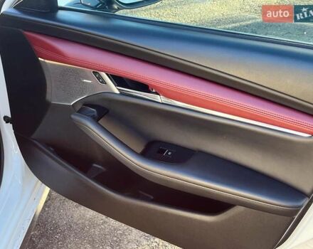 Белый Мазда 3, объемом двигателя 2.5 л и пробегом 39 тыс. км за 18990 $, фото 34 на Automoto.ua