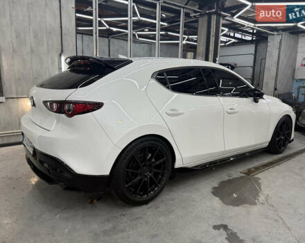 Білий Мазда 3, об'ємом двигуна 2.49 л та пробігом 17 тис. км за 24000 $, фото 21 на Automoto.ua