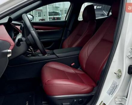 Белый Мазда 3, объемом двигателя 2.5 л и пробегом 5 тыс. км за 25500 $, фото 20 на Automoto.ua