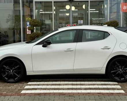 Белый Мазда 3, объемом двигателя 2.5 л и пробегом 5 тыс. км за 25500 $, фото 2 на Automoto.ua