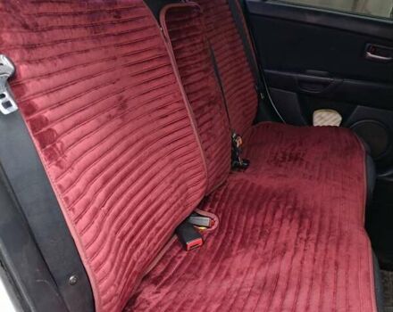 Білий Мазда 3, об'ємом двигуна 1.6 л та пробігом 235 тис. км за 5000 $, фото 4 на Automoto.ua