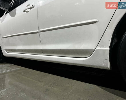 Белый Мазда 3, объемом двигателя 2 л и пробегом 295 тыс. км за 4500 $, фото 15 на Automoto.ua