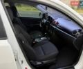 Білий Мазда 3, об'ємом двигуна 1.6 л та пробігом 200 тис. км за 4950 $, фото 53 на Automoto.ua