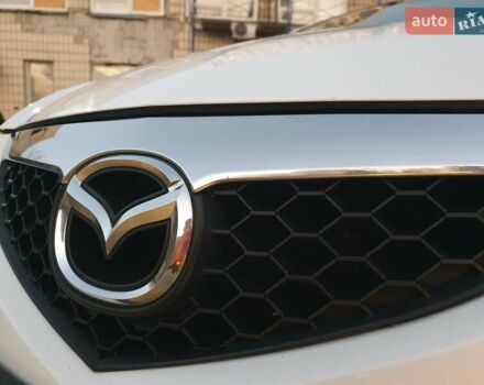 Белый Мазда 3, объемом двигателя 1.6 л и пробегом 120 тыс. км за 5999 $, фото 2 на Automoto.ua