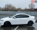 Белый Мазда 3, объемом двигателя 1.6 л и пробегом 213 тыс. км за 4999 $, фото 3 на Automoto.ua
