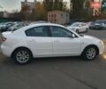 Білий Мазда 3, об'ємом двигуна 1.6 л та пробігом 120 тис. км за 5700 $, фото 1 на Automoto.ua