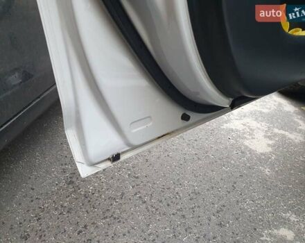 Белый Мазда 3, объемом двигателя 1.6 л и пробегом 120 тыс. км за 5999 $, фото 24 на Automoto.ua