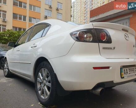 Белый Мазда 3, объемом двигателя 1.6 л и пробегом 120 тыс. км за 5999 $, фото 30 на Automoto.ua