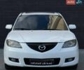 Белый Мазда 3, объемом двигателя 1.6 л и пробегом 216 тыс. км за 5499 $, фото 1 на Automoto.ua