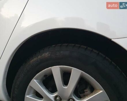 Білий Мазда 3, об'ємом двигуна 1.6 л та пробігом 120 тис. км за 5700 $, фото 14 на Automoto.ua