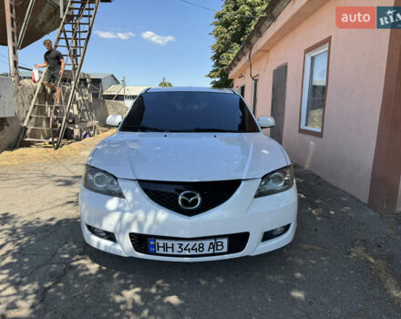 Білий Мазда 3, об'ємом двигуна 1.6 л та пробігом 203 тис. км за 5300 $, фото 1 на Automoto.ua