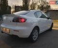 Білий Мазда 3, об'ємом двигуна 1.6 л та пробігом 120 тис. км за 5700 $, фото 3 на Automoto.ua
