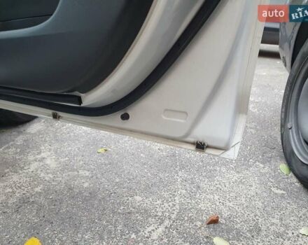 Белый Мазда 3, объемом двигателя 1.6 л и пробегом 120 тыс. км за 5999 $, фото 25 на Automoto.ua