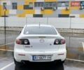 Белый Мазда 3, объемом двигателя 1.6 л и пробегом 213 тыс. км за 4999 $, фото 5 на Automoto.ua