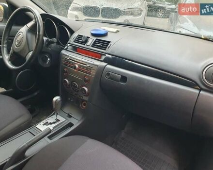 Белый Мазда 3, объемом двигателя 1.6 л и пробегом 120 тыс. км за 5999 $, фото 21 на Automoto.ua