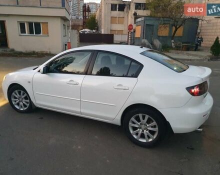 Белый Мазда 3, объемом двигателя 1.6 л и пробегом 120 тыс. км за 5999 $, фото 7 на Automoto.ua