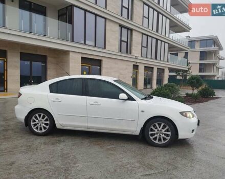 Білий Мазда 3, об'ємом двигуна 1.6 л та пробігом 191 тис. км за 4200 $, фото 6 на Automoto.ua