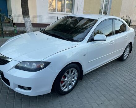 Белый Мазда 3, объемом двигателя 1.6 л и пробегом 215 тыс. км за 5350 $, фото 1 на Automoto.ua