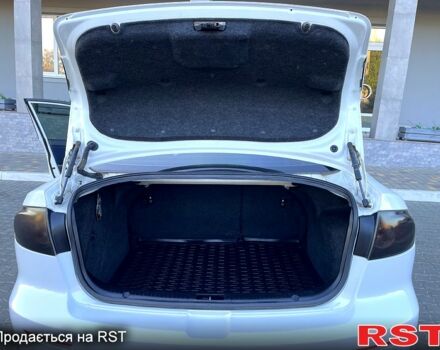 Белый Мазда 3, объемом двигателя 1.6 л и пробегом 215 тыс. км за 5650 $, фото 7 на Automoto.ua