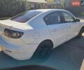 Білий Мазда 3, об'ємом двигуна 1.6 л та пробігом 150 тис. км за 2200 $, фото 12 на Automoto.ua