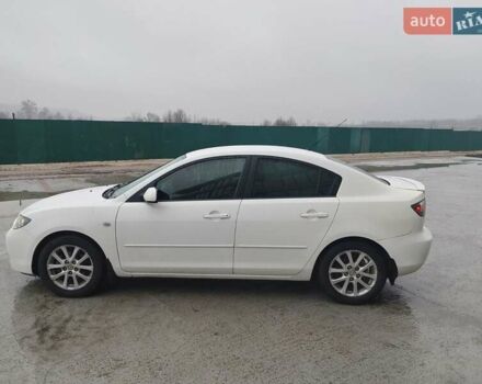Білий Мазда 3, об'ємом двигуна 1.6 л та пробігом 191 тис. км за 4200 $, фото 2 на Automoto.ua