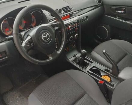 Білий Мазда 3, об'ємом двигуна 1.6 л та пробігом 191 тис. км за 4200 $, фото 9 на Automoto.ua