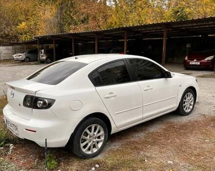 Белый Мазда 3, объемом двигателя 1.6 л и пробегом 157 тыс. км за 5100 $, фото 1 на Automoto.ua