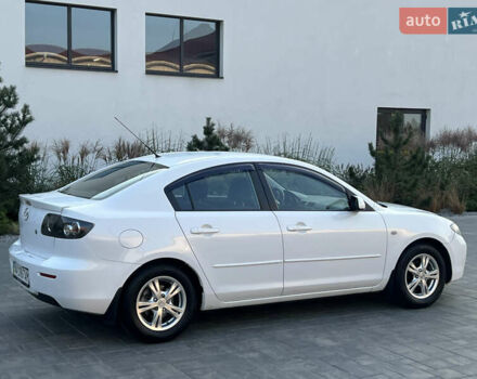 Білий Мазда 3, об'ємом двигуна 1.6 л та пробігом 247 тис. км за 4850 $, фото 8 на Automoto.ua