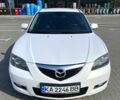 Білий Мазда 3, об'ємом двигуна 1.6 л та пробігом 290 тис. км за 4999 $, фото 1 на Automoto.ua