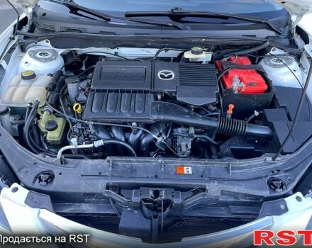 Белый Мазда 3, объемом двигателя 1.6 л и пробегом 215 тыс. км за 5650 $, фото 9 на Automoto.ua