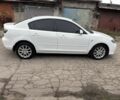 Білий Мазда 3, об'ємом двигуна 1.6 л та пробігом 156 тис. км за 6000 $, фото 7 на Automoto.ua