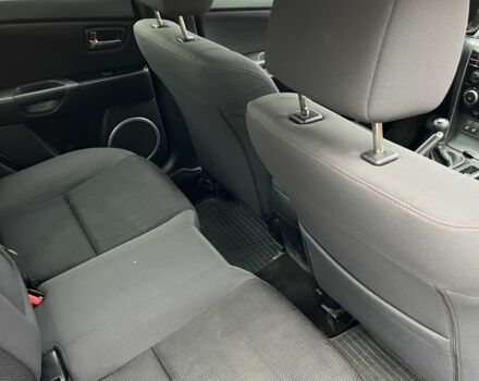 Белый Мазда 3, объемом двигателя 1.6 л и пробегом 190 тыс. км за 3950 $, фото 6 на Automoto.ua