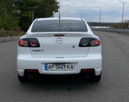 Белый Мазда 3, объемом двигателя 2 л и пробегом 182 тыс. км за 7100 $, фото 2 на Automoto.ua