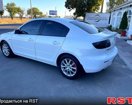 Белый Мазда 3, объемом двигателя 1.6 л и пробегом 215 тыс. км за 5650 $, фото 2 на Automoto.ua