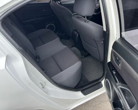 Білий Мазда 3, об'ємом двигуна 1.6 л та пробігом 156 тис. км за 6000 $, фото 14 на Automoto.ua