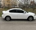 Белый Мазда 3, объемом двигателя 1.6 л и пробегом 190 тыс. км за 3950 $, фото 1 на Automoto.ua