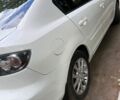Белый Мазда 3, объемом двигателя 2 л и пробегом 152 тыс. км за 6000 $, фото 4 на Automoto.ua