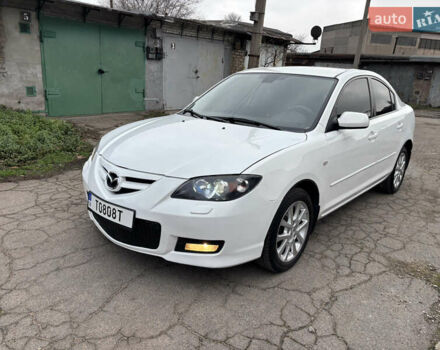 Білий Мазда 3, об'ємом двигуна 1.6 л та пробігом 156 тис. км за 6000 $, фото 1 на Automoto.ua