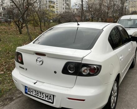 Белый Мазда 3, объемом двигателя 1.6 л и пробегом 190 тыс. км за 3950 $, фото 1 на Automoto.ua