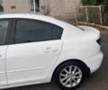 Білий Мазда 3, об'ємом двигуна 1.6 л та пробігом 203 тис. км за 4700 $, фото 2 на Automoto.ua