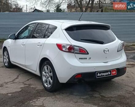 Білий Мазда 3, об'ємом двигуна 1.6 л та пробігом 130 тис. км за 7790 $, фото 9 на Automoto.ua