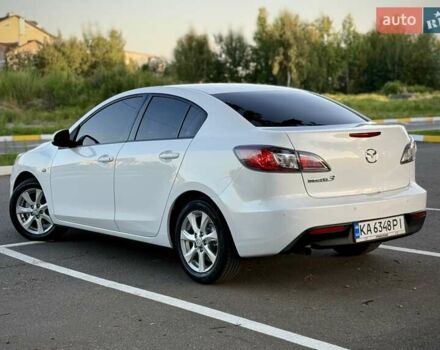 Белый Мазда 3, объемом двигателя 1.6 л и пробегом 220 тыс. км за 8950 $, фото 5 на Automoto.ua