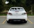 Белый Мазда 3, объемом двигателя 1.6 л и пробегом 170 тыс. км за 8750 $, фото 3 на Automoto.ua