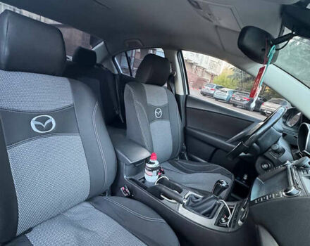 Белый Мазда 3, объемом двигателя 1.56 л и пробегом 269 тыс. км за 7000 $, фото 3 на Automoto.ua