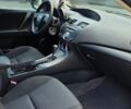 Белый Мазда 3, объемом двигателя 2 л и пробегом 200 тыс. км за 7800 $, фото 5 на Automoto.ua