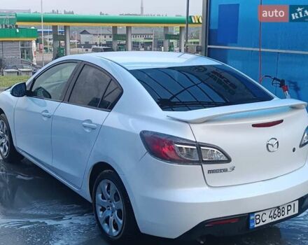 Белый Мазда 3, объемом двигателя 2 л и пробегом 137 тыс. км за 6499 $, фото 4 на Automoto.ua