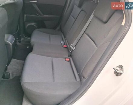 Білий Мазда 3, об'ємом двигуна 1.6 л та пробігом 130 тис. км за 7790 $, фото 12 на Automoto.ua
