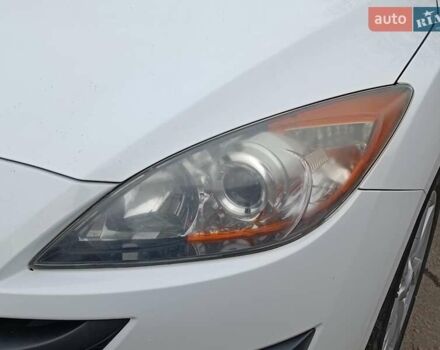 Білий Мазда 3, об'ємом двигуна 1.6 л та пробігом 130 тис. км за 7790 $, фото 5 на Automoto.ua